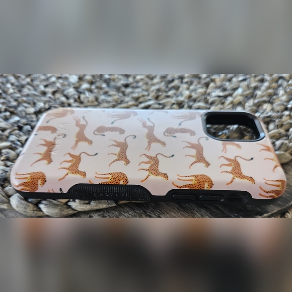 CASELY Phone Case - Picture 2 of 4